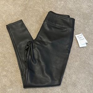 Brand new with tags Nordstrom black faux leather leggings size medium m